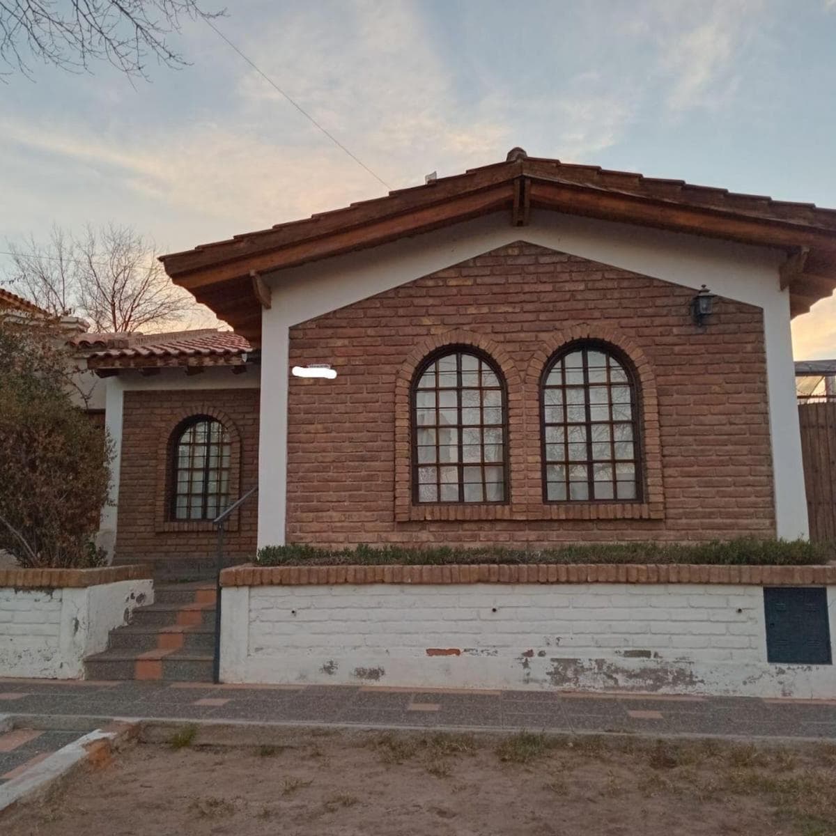 Venta Casa 3 Dorm. Barrio Soberania Nacional, Mendoza