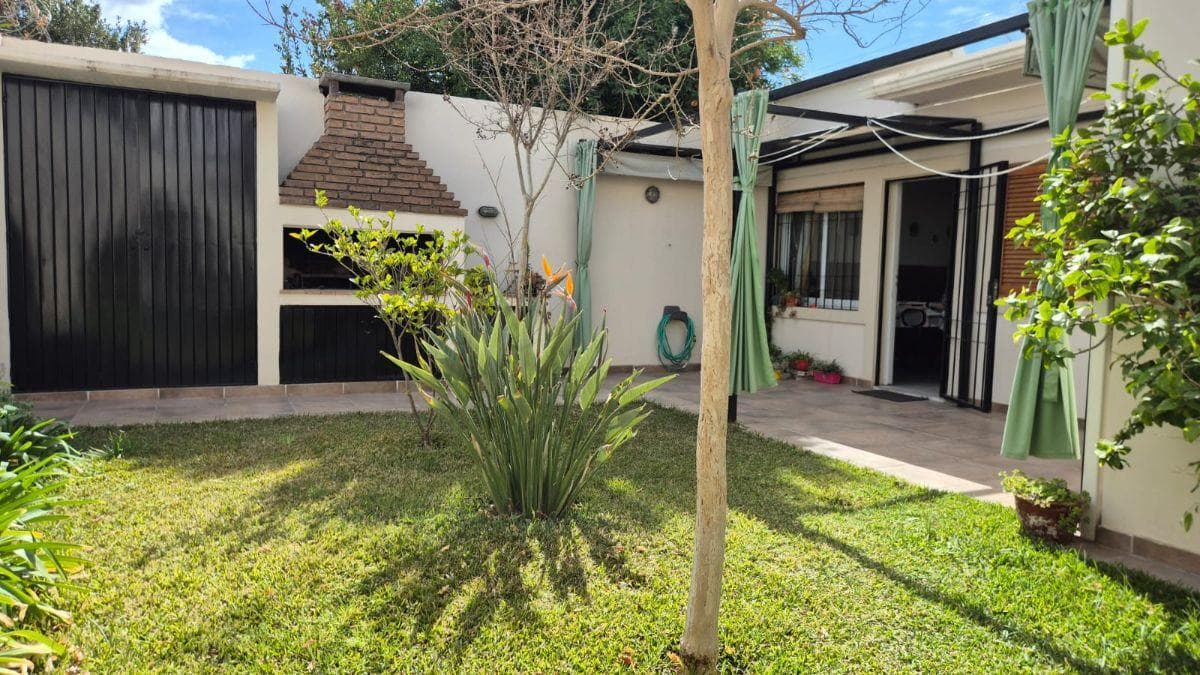 Rem Propiedades Vende Casa en Sexta Seccion, Ciudad, Mendoza. Mendoza